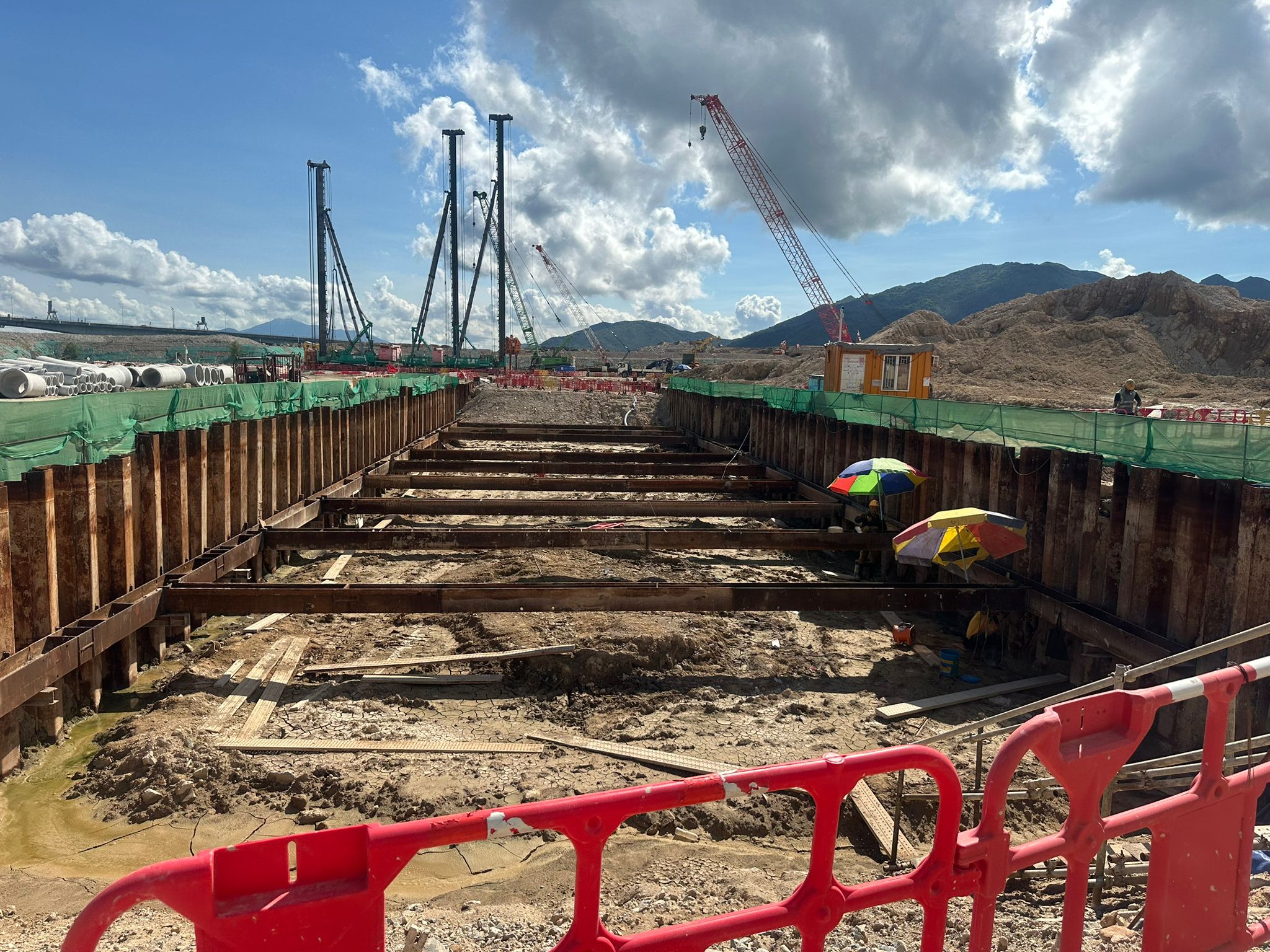 工程合約 東涌新市鎮ELS 安裝